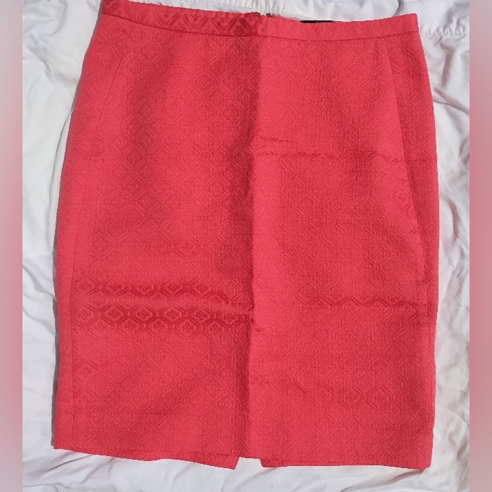 The Limited Coral Textured Pencil Skirt